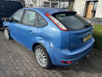 Ford Focus 1.6  HB picture 5