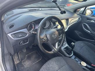 Opel Astra Stationcar 1.6 CDTI picture 12