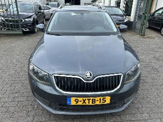 Skoda Octavia Combi  1.6 TDI  Automaat Elegance Business (Panoramadak ) picture 2