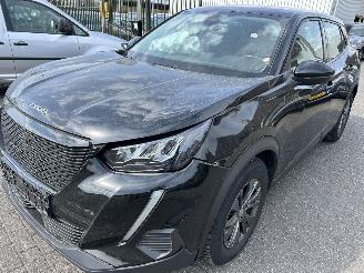 Peugeot 2008 1.2 PureTech  Automaat Active Pack picture 1
