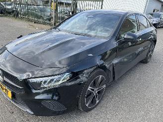 skadebil auto Mercedes A-klasse 250e Sedan Automaat 2023/12