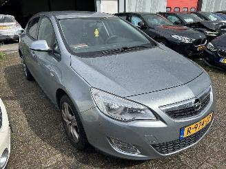Opel Astra 1.4 Turbo   5 drs picture 3