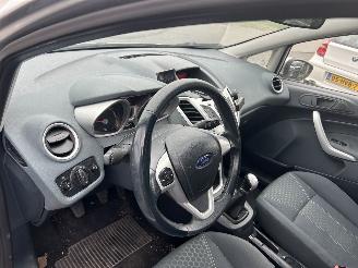 Ford Fiesta 1.25 Titanium   5 Drs picture 8