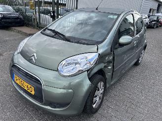 Vaurioauto  passenger cars Citroën C1 1.0   5 Drs-Airco 2011/6