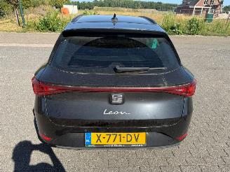 Seat Leon Sportstourer 1.0 eTSI Style Business  Automaat picture 6