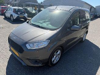 Avarii auto utilitare Ford Transit Courier Van 1.5 TDCI 2021/10