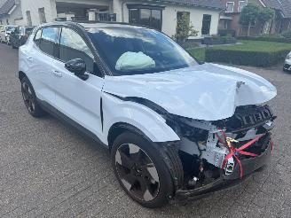 Volvo EX30 Extended Range Plus picture 3