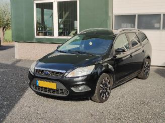 Auto incidentate Ford Focus 1.6 Trend Combi Airco 2009/7