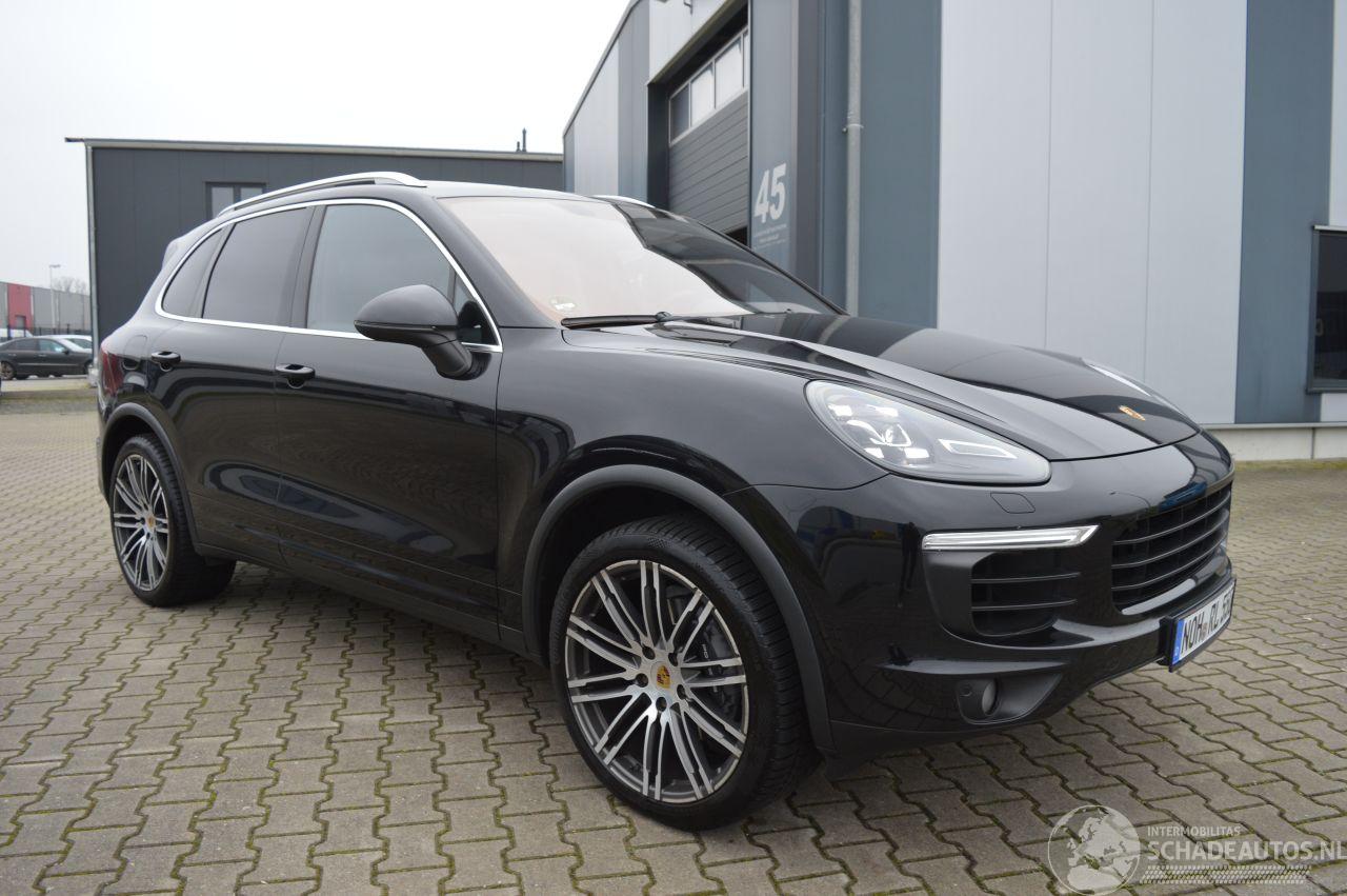 Porsche Cayenne 3,0 Diesel Full options