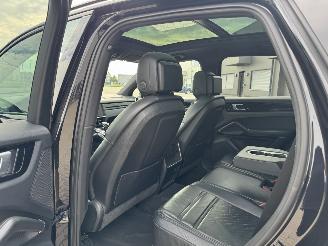 Porsche Cayenne 3.0 Automatik Leder LED Panoramadach Luftfederung picture 10