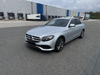 skadebil auto Mercedes E-klasse E350e AVANTGARDE KLIMA AUTOMATIK LED NAVI SITZHEIZUNG 2016/12