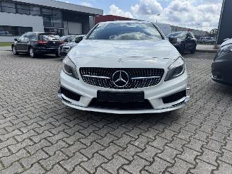 Mercedes A-klasse A180 AUTOMATIK AMG PAKET KLIMA XENON picture 2
