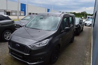 damaged passenger cars Ford Tourneo Connect 1.0 ECOBOOST 74 KW 5 SITZE FACE LIFT 2019/5