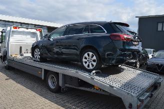Vaurioauto  passenger cars Opel Insignia 2.0 CDTI 125 KW KOMBI EURO 6 2015/5