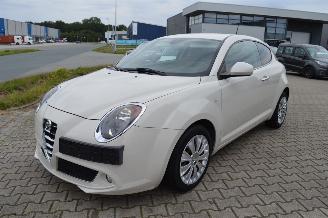 Auto incidentate Alfa Romeo MiTo Alfa romeo Mito 1,3 Mjet Klimatronik Leder Voll Carbon Pdc Facelift 2015/9
