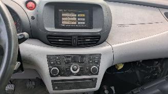 Nissan Almera 1.8 picture 12