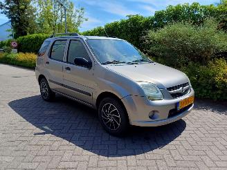 uszkodzony samochody osobowe Suzuki Ignis 1.3-16V GLS 2003/10