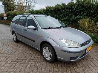 krockskadad bil auto Ford Focus Wagon 1.6-16V Cool Edition 2003/1