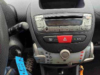 Peugeot 107 1.0-12V XR 5drs airco picture 9