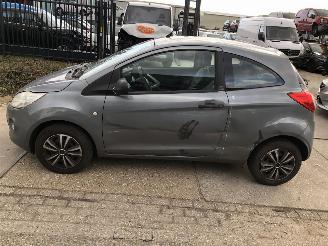 krockskadad bil auto Ford Ka 12i AIRCO 2011/8