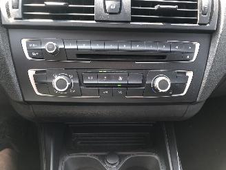 BMW 1-serie 114i Sport 5 drs picture 9