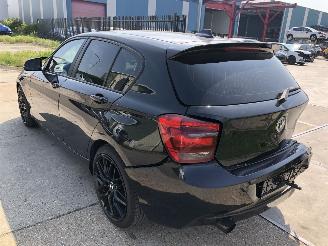 BMW 1-serie 114i Sport 5 drs picture 5