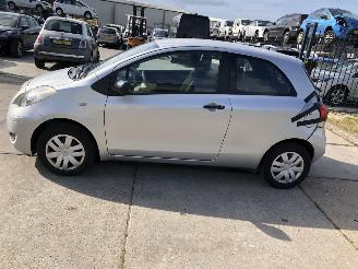 Avarii autoturisme Toyota Yaris 1.0i AIRCO 2010/3