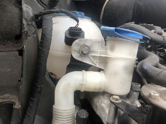 Volkswagen Caddy 16tdi 75kW E5 picture 11