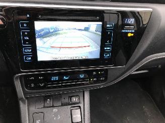 Toyota Auris 1.8 Hybrid 5 drs picture 8