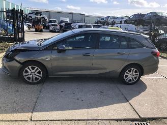 skadebil auto Opel Astra SPORTS TOURER 1.0i 77kW E6 2017/6