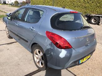 Peugeot 308 16hdi 68kW E5 5drs picture 5