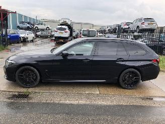 Schadeauto BMW 5-serie 520i Touring M Pakket 2024/7