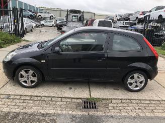 krockskadad bil auto Ford Fiesta 13i Airco 2007/12