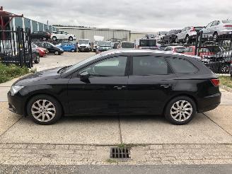Coche accidentado Seat Leon ST 16tdi 81kW E5 Lease Sport 2014/12