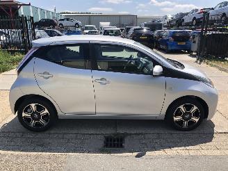 skadebil auto Toyota Aygo 1.0vvt-i X-PLAY , Airco, Kamera 2016/5