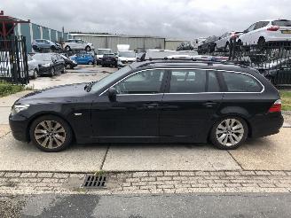 Vaurioauto  passenger cars BMW 5-serie 520D Touring Automaat 2007/5