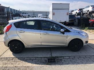 krockskadad bil auto Ford Fiesta 1.0i Style     Airco, Navi 2016/1