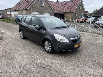 Opel Meriva 1.7 cdti motorschade !! picture 7
