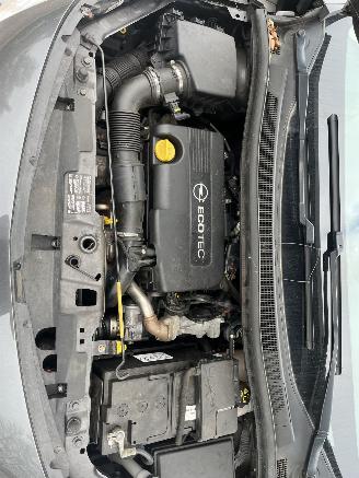 Opel Meriva 1.7 cdti motorschade !! picture 26