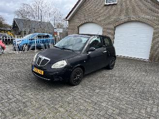 krockskadad bil auto Lancia Ypsilon  2008/3