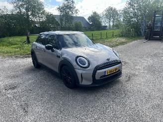 Mini Cooper 1.5 automaat !! picture 7