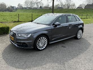 Damaged car Audi A3 Sportback 1.4 e-tron / S-Line / Automaat 2015/9