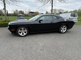 Vaurioauto  passenger cars Dodge Challenger SXT / V6 / Automaat / Special Exhaust System 2025/8