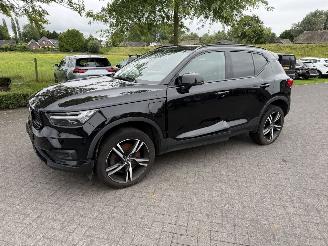 damaged passenger cars Volvo XC40 1.5 T4 RECHARGE GEARTRONIC R-DESIGN 2021/3