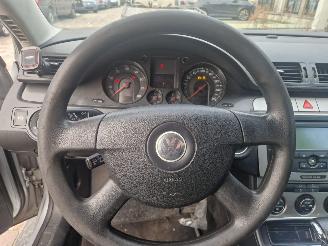 Volkswagen Passat 2.0 fsi comfortline picture 15