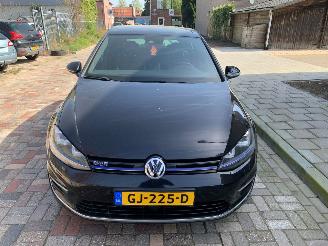 Schadeauto Volkswagen Golf 1.4 TSI GTE 2015/6