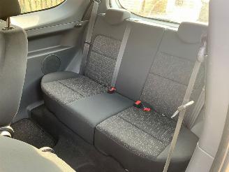 Mitsubishi Colt  picture 13