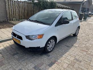 Mitsubishi Colt  picture 2