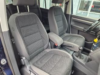 Volkswagen Touran 7 PERSOONS picture 16