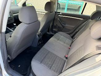 Volkswagen Golf 1.6 FSI picture 13